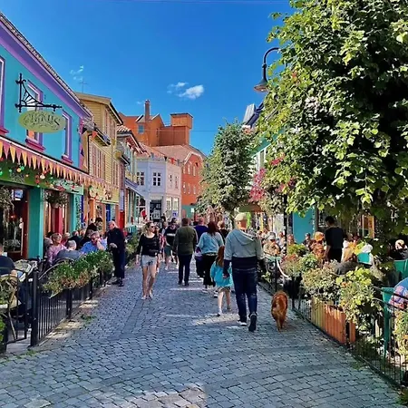 Lägenhet Moderne Midt I Sentrum *